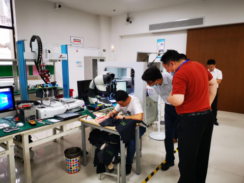 APEX亞太區總裁蒞臨ULiROBOTS進行工作指導